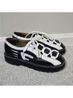 VTG John Fluevog Black and White Lace-Up PlatformS